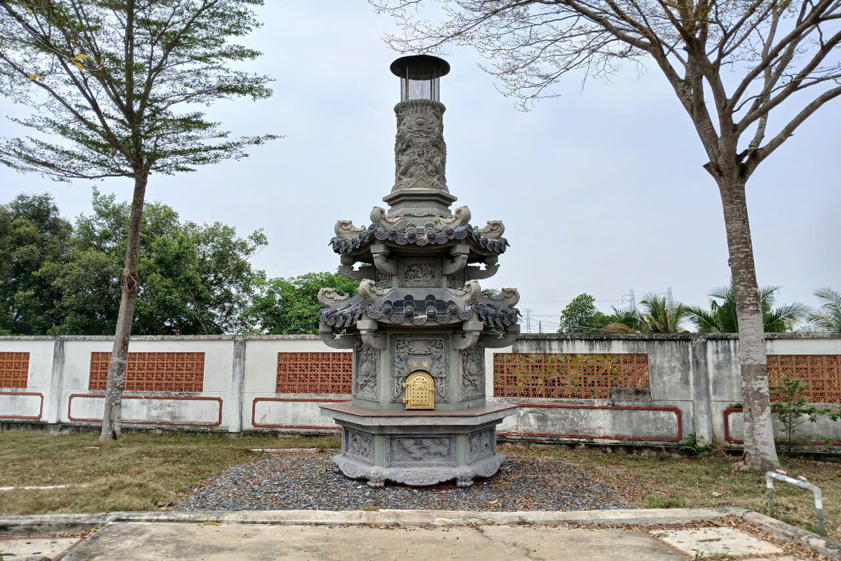 canh-quan-nghia-trang-bong-lai-vien