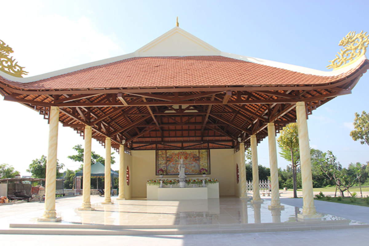 canh-quan- nghia-trang-bong-lai-vien