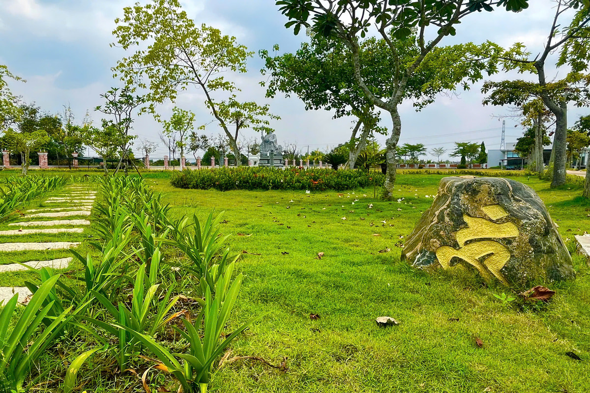 hoa-vien-nghia-trang-bong-lai-vien