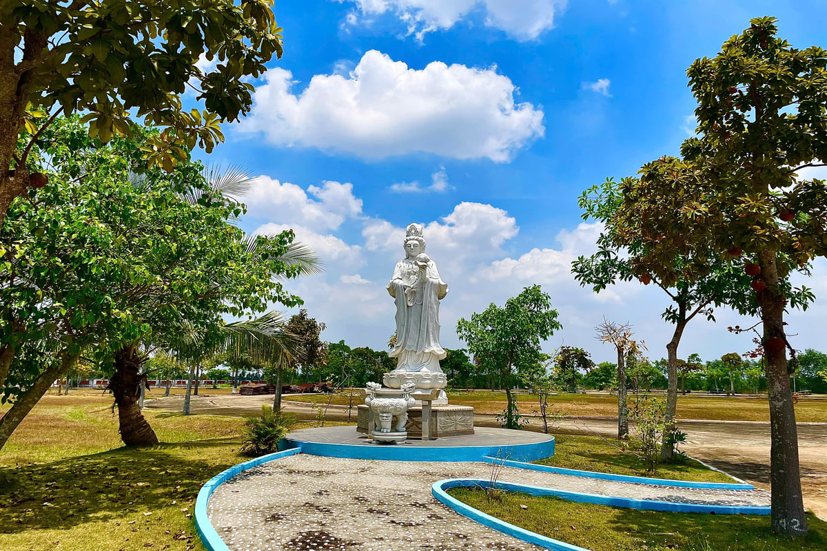 hoa-vien-nghia-trang-bong-lai-vien