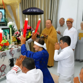 Cặp đèn cầy bái quan: Ý nghĩa, cách dùng và lưu ý khi sử dụng